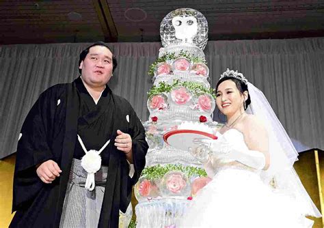 稀勢の里 結婚相手 写真 - 相撲界のスターとその私生活の謎