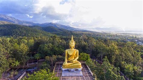  ไหว้พระขอพรและชื่นชมศิลปะอันวิจิตร: เมไน มหาวีร สวามี บėjimas